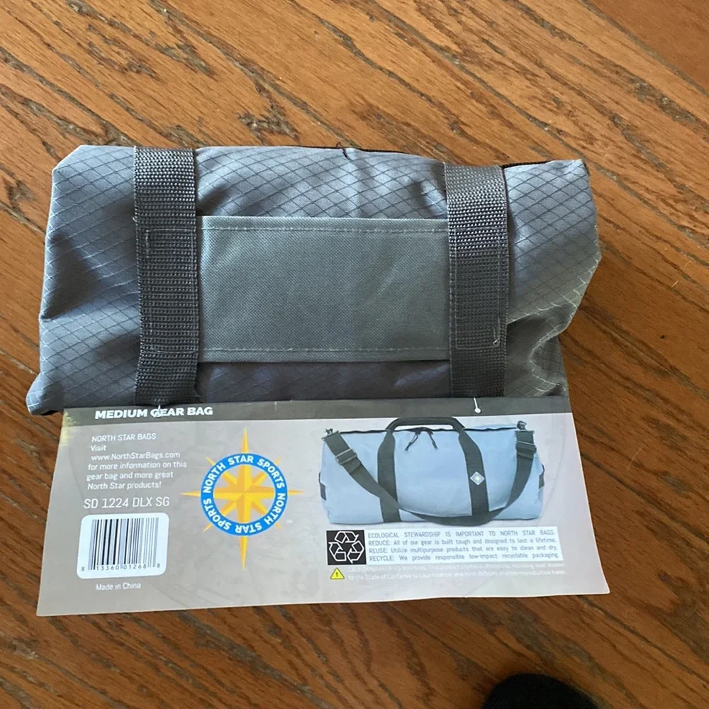 North Star medium gear bag Sd 12x24 dlx grey brand new unopened